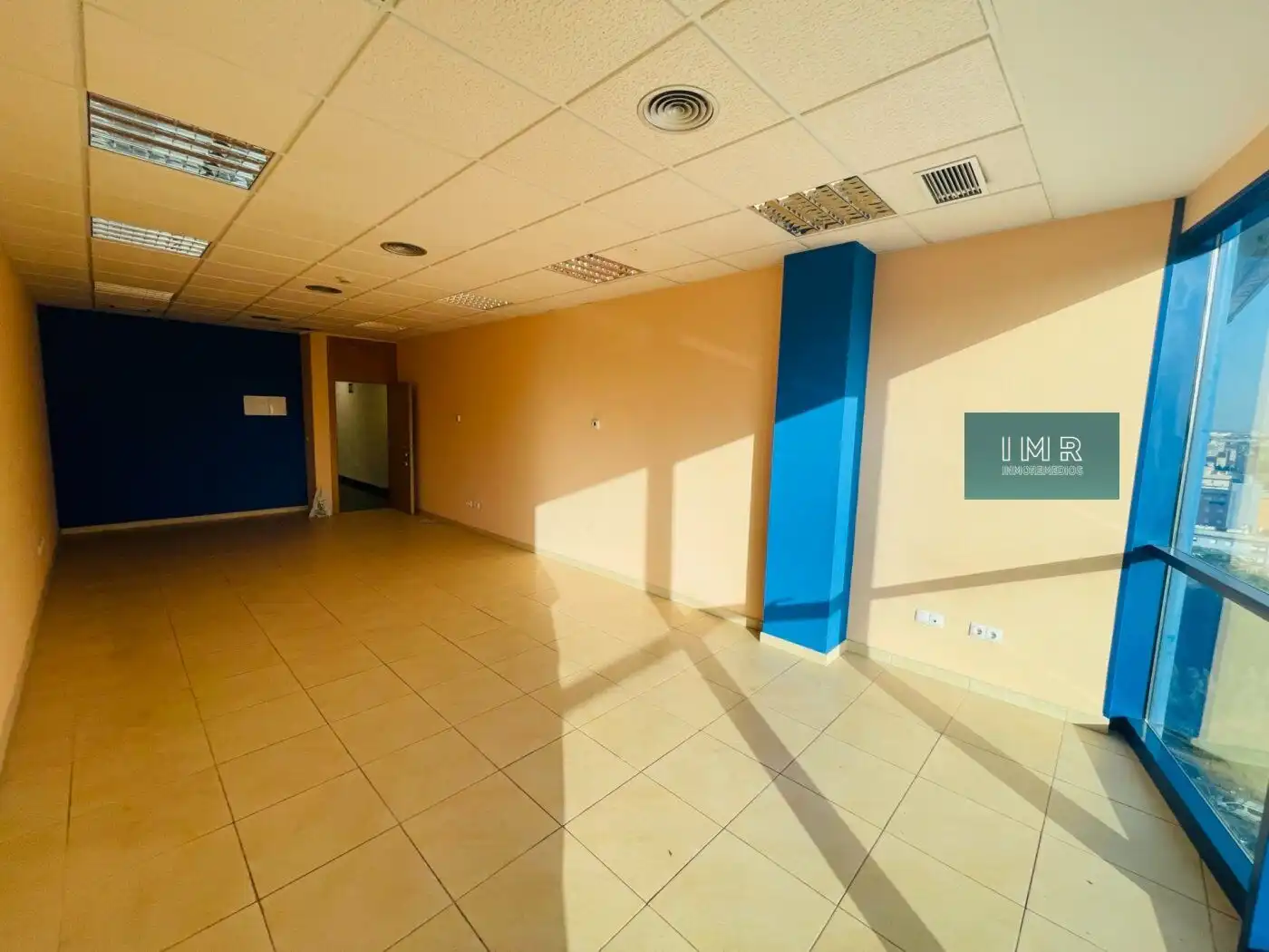 Office space with lift for sale in Calle Astronomía 1, imagen 4