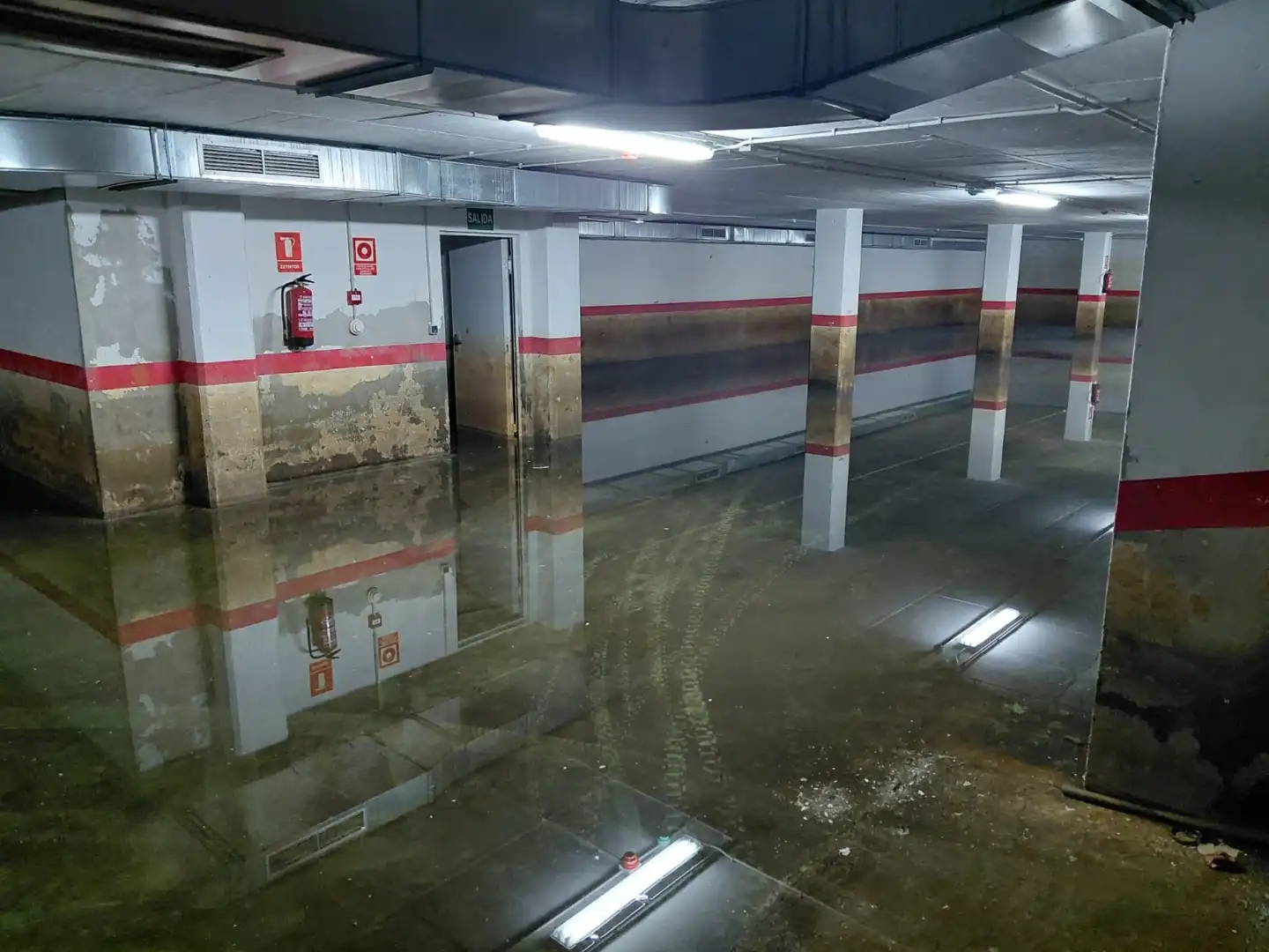 Local comercial en venta en Calle Paraíso, imagen 4