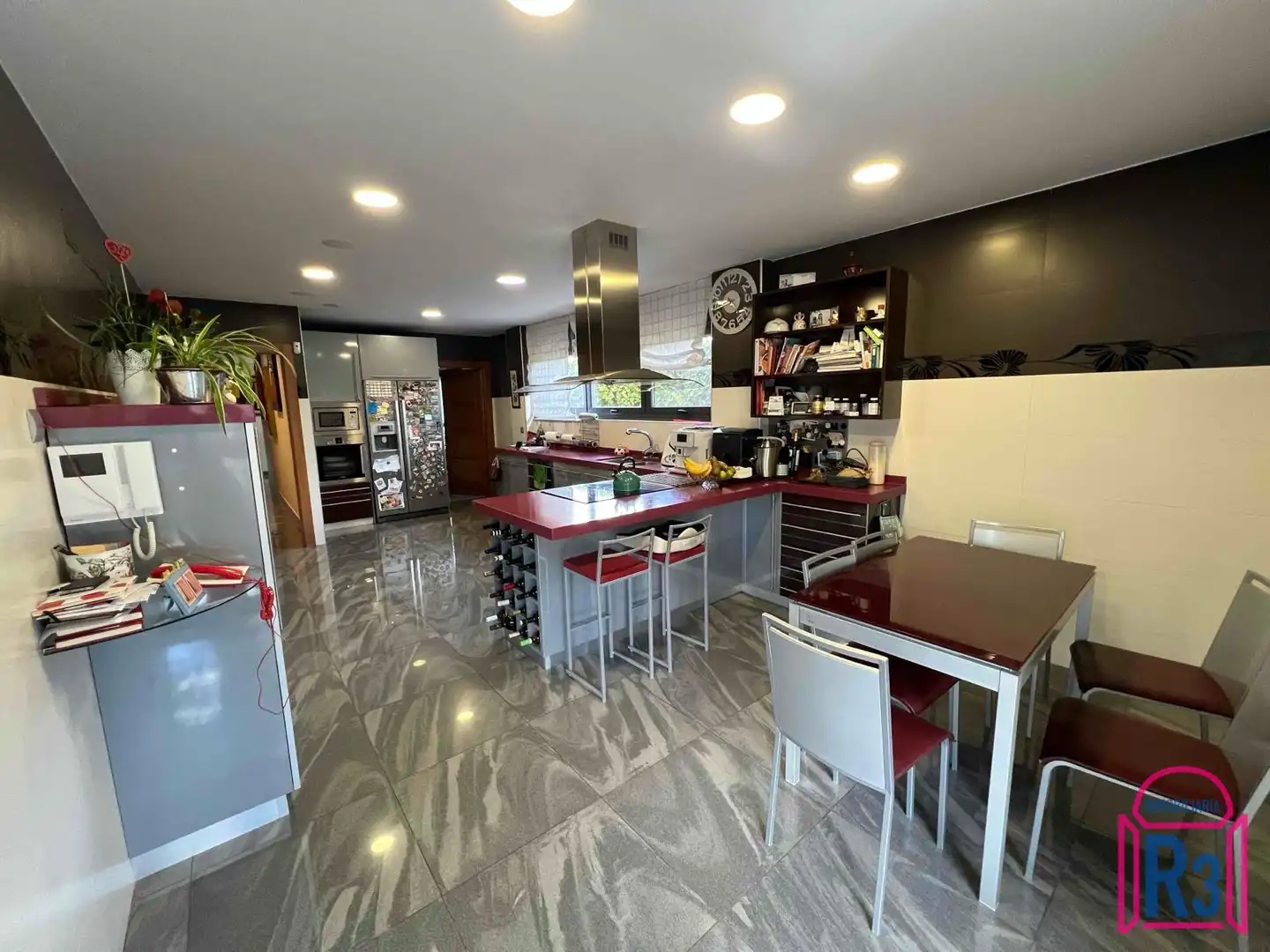 Kitchen of Houses for sale in Villaquilambre  with Heating