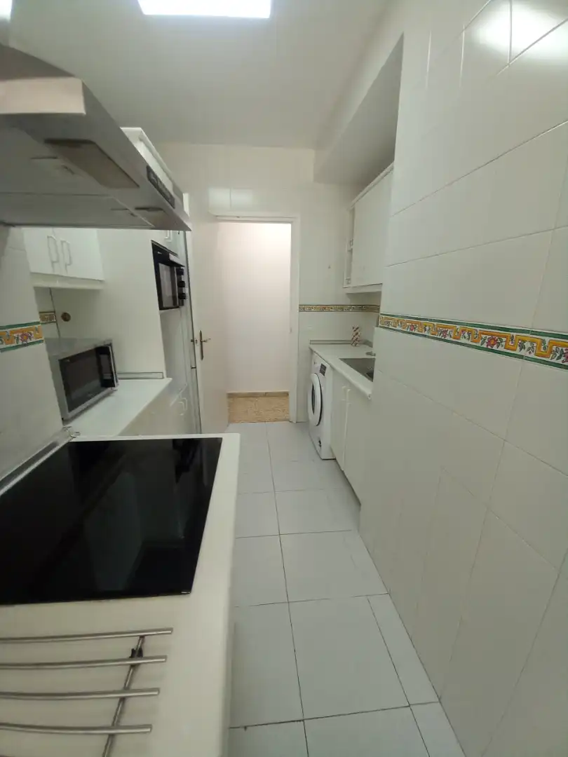 Cocina de Piso de alquiler en Málaga con Aire acondicionado, Amueblado y Horno