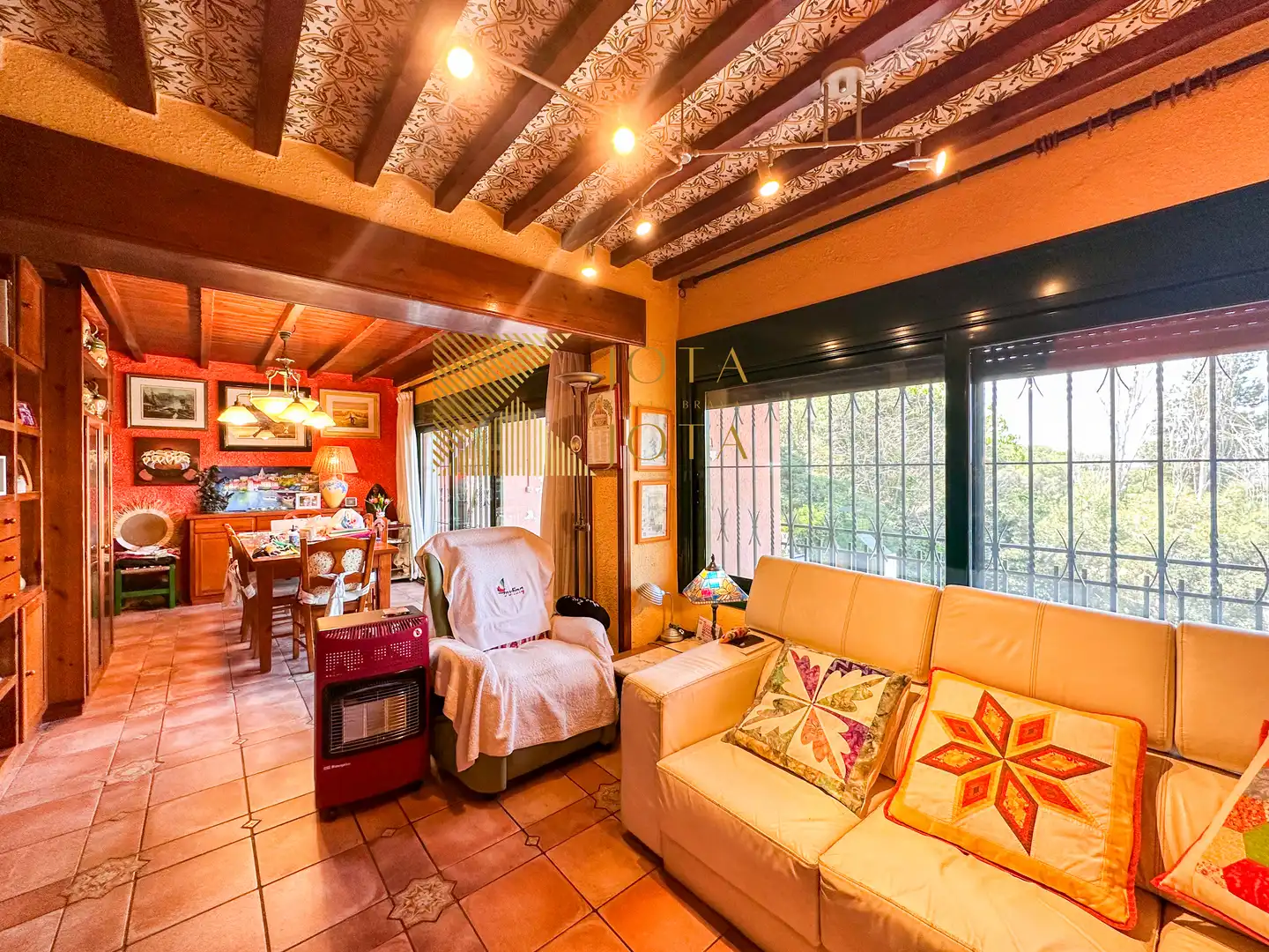 House with garden for sale in Canyelles, imagen 4
