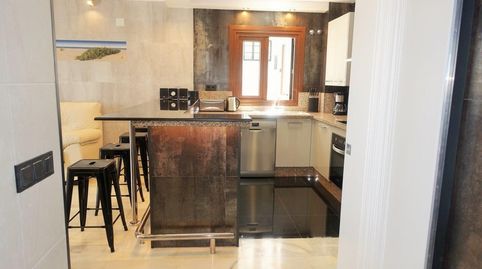 Foto 5 de Apartamento en venta en Avenida de Julio Iglesias, 13, Puerto Banús, Marbella