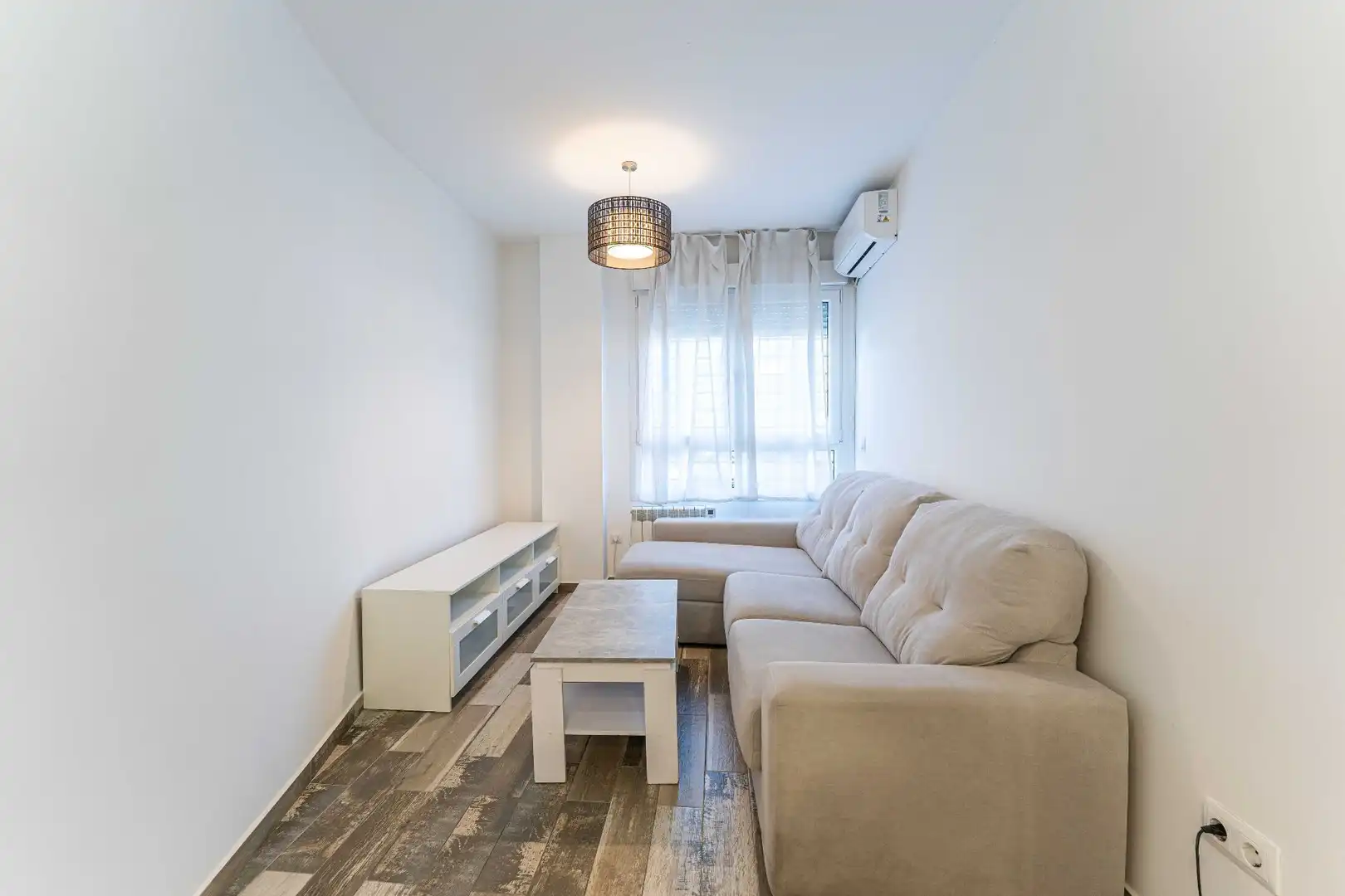 Sala d'estar de Pis en venda en Getafe amb Aire condicionat i Calefacció