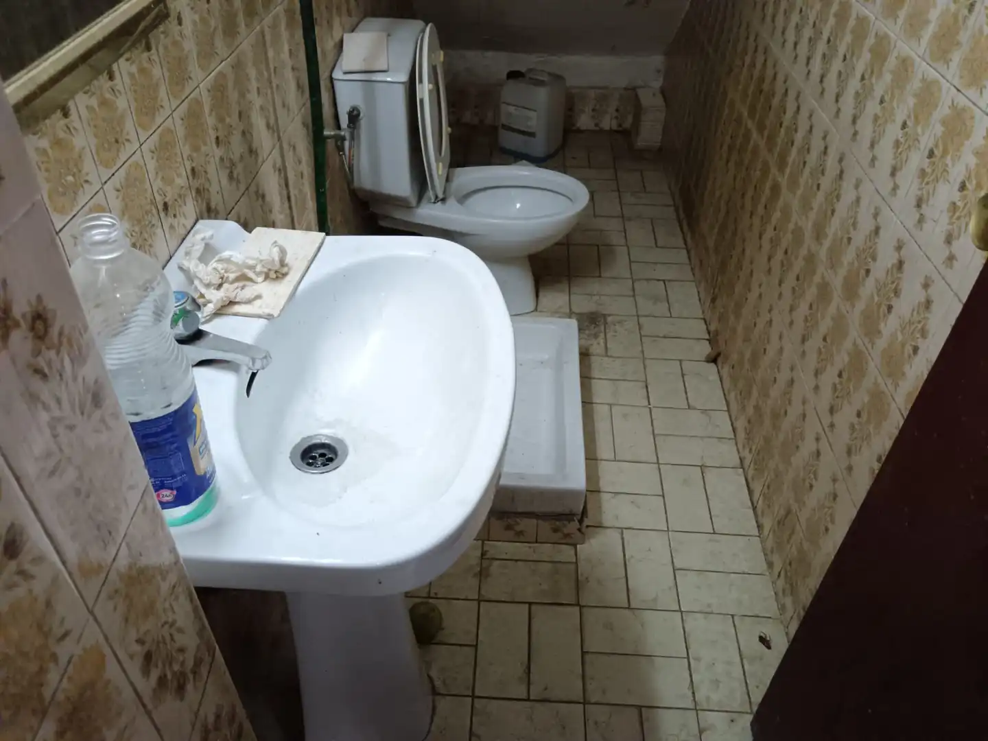 Baño de Local de alquiler en Badalona