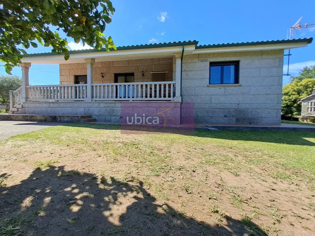Vista exterior de Casa o chalet en venta en Arbo con Calefacción, Jardín privado y Terraza