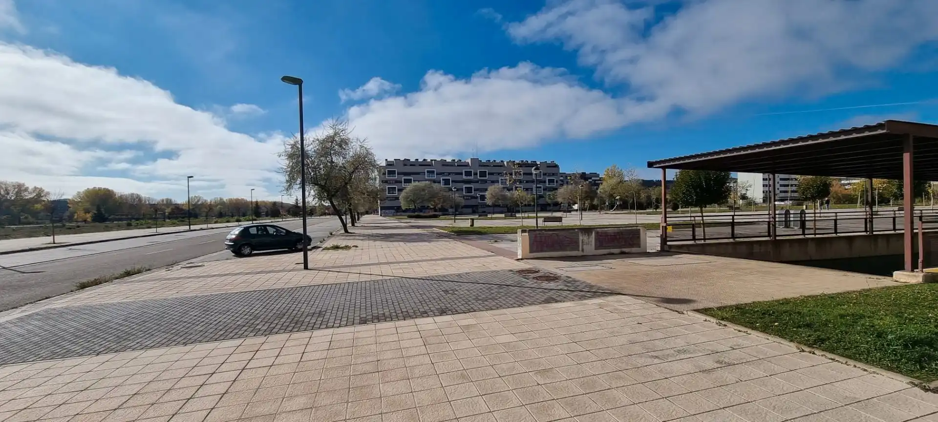 Vista exterior de Local de lloguer en Burgos