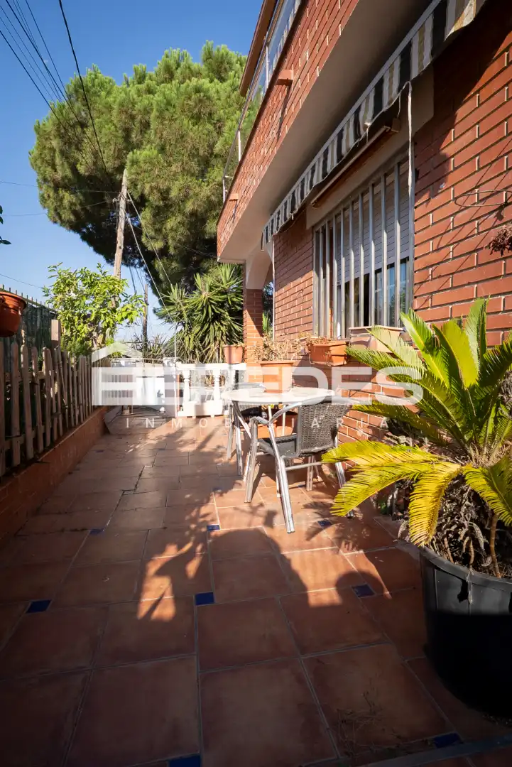 Terraza de Casa o chalet en venta en Torrelles de Llobregat con Calefacción, Jardín privado y Terraza