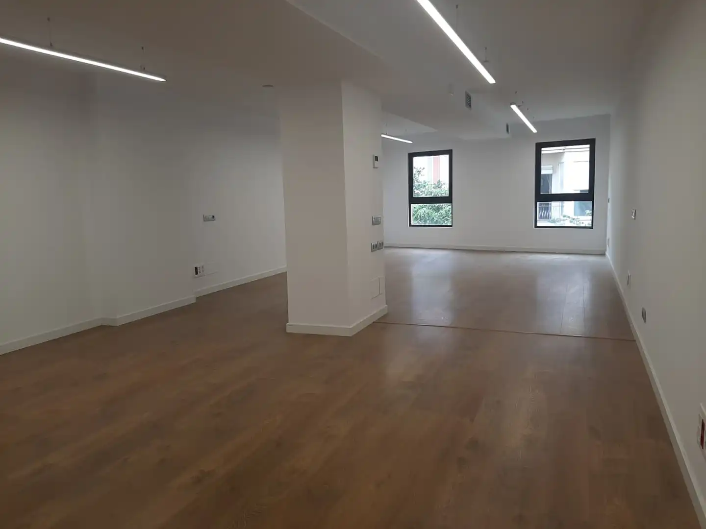 Office space with lift to rent in Muralla de Sant Llorenç 16