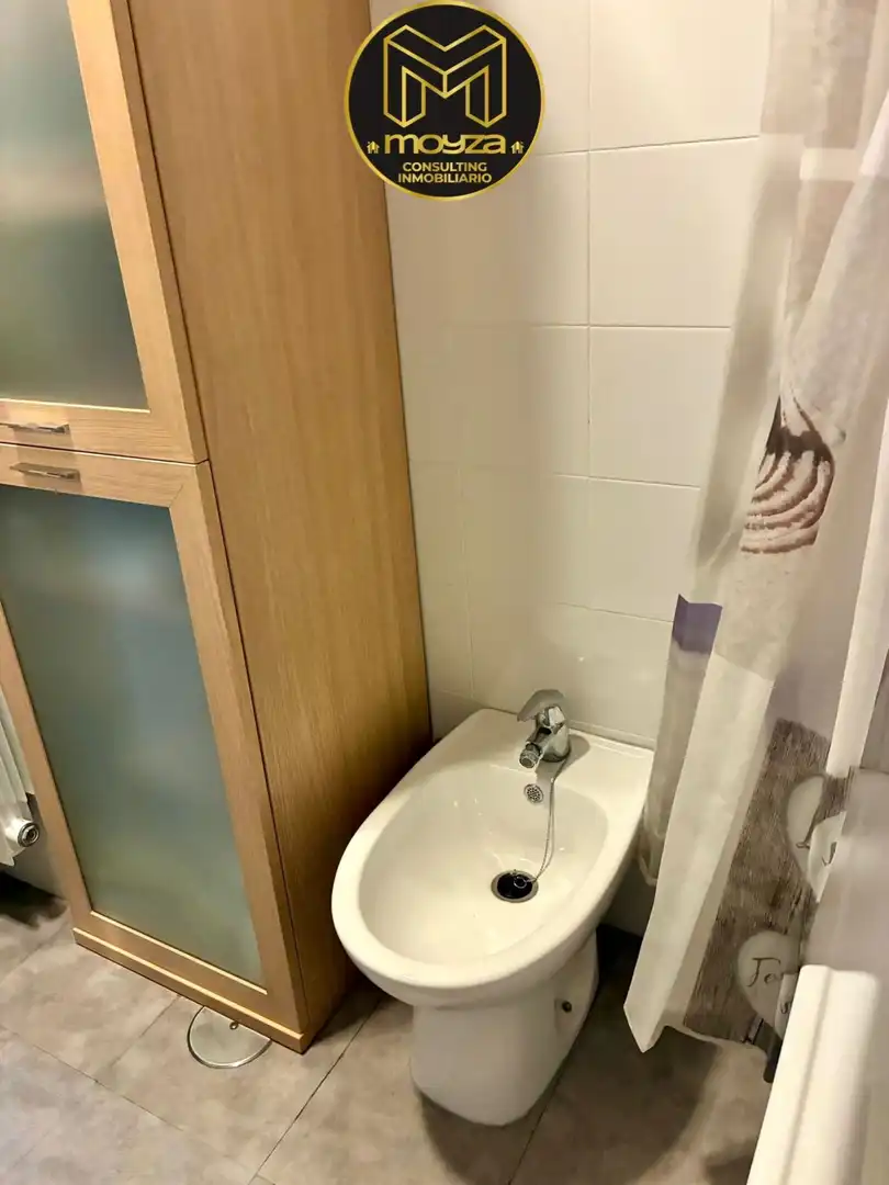 Bany de Pis en venda en Jaén amb Calefacció