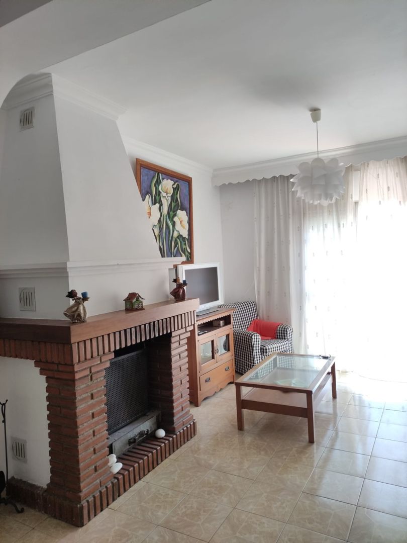 Sala d'estar de Casa adosada en venda en Málaga Capital amb Terrassa, Moblat i Balcó