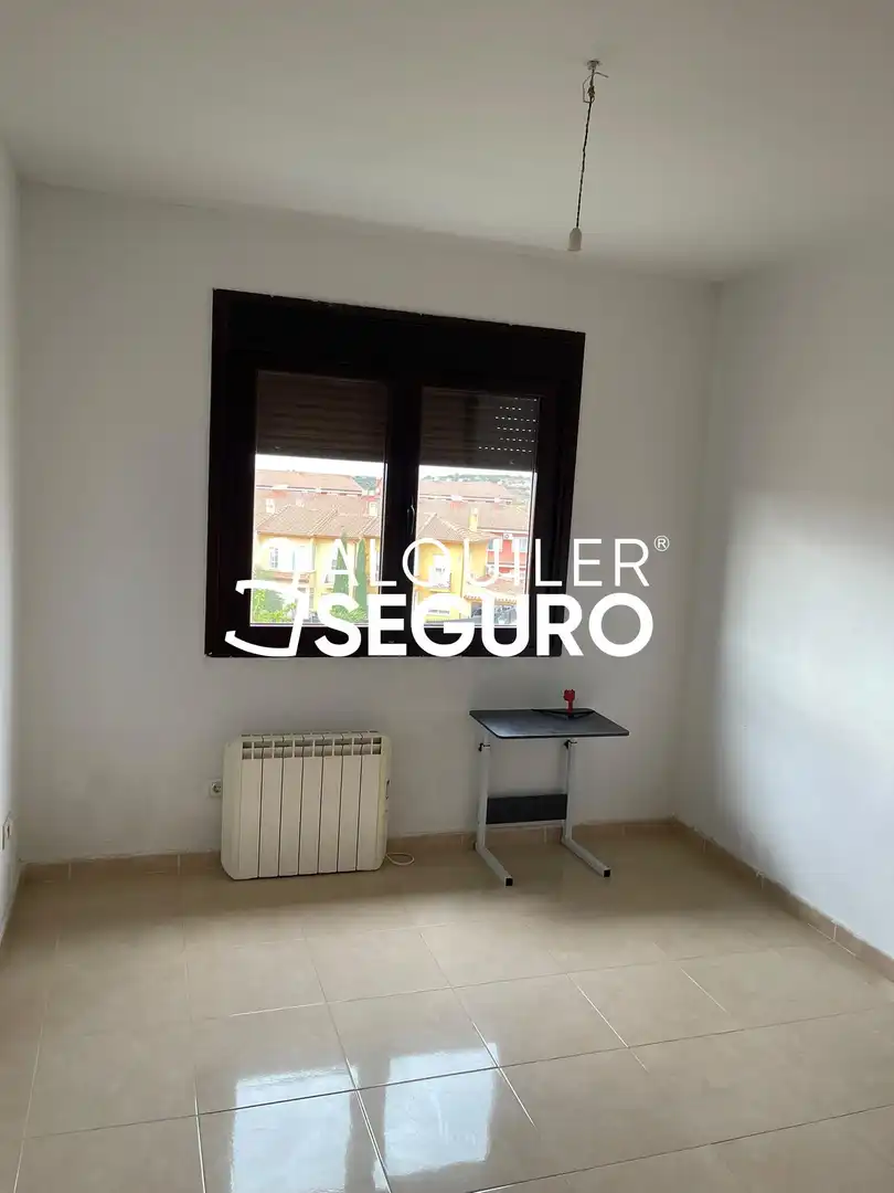 Dormitori de Casa o xalet de lloguer en Belmonte de Tajo amb Calefacció