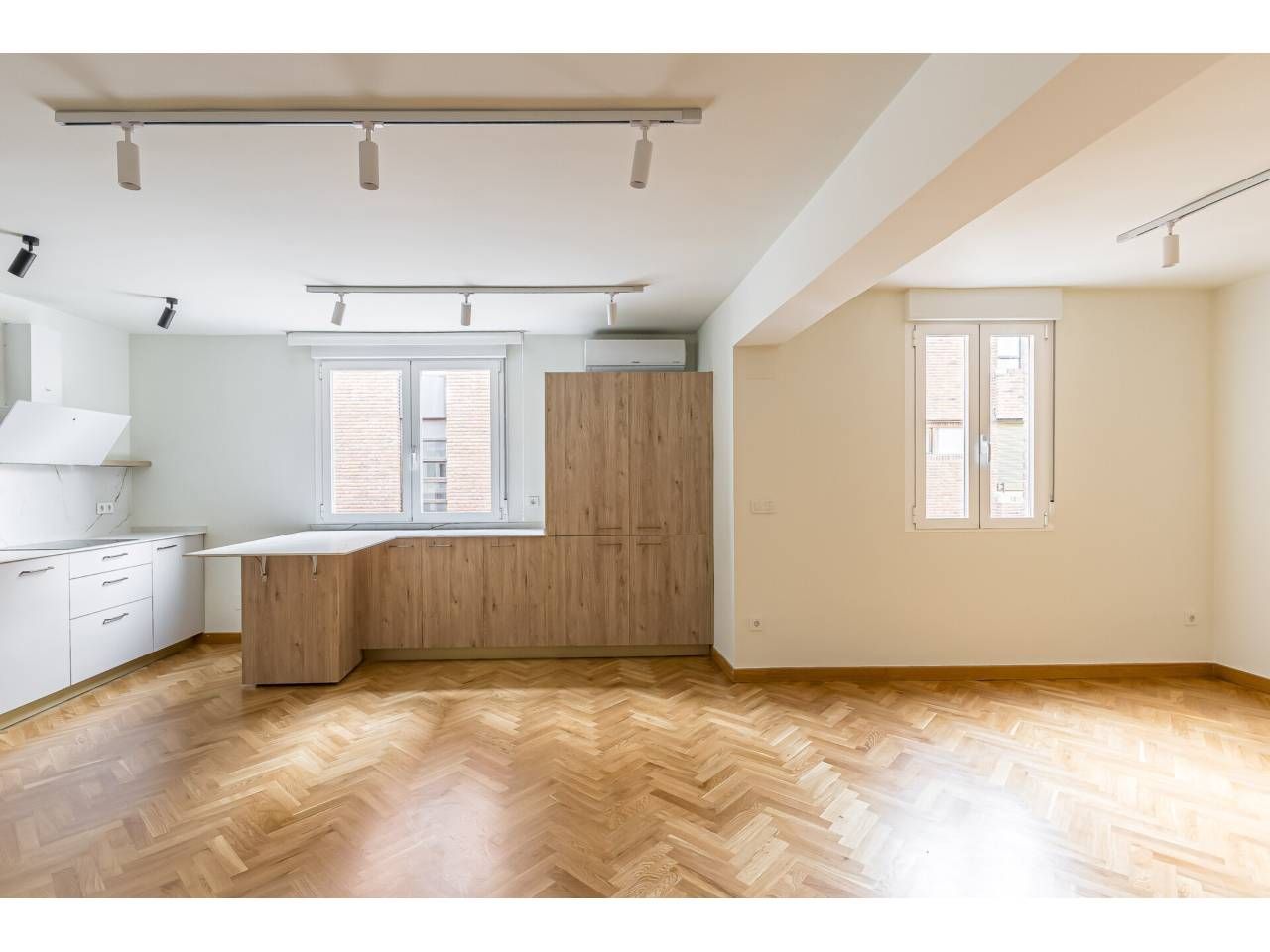 Piso de alquiler en Calle Alfonso Rodríguez Santamaría, El Viso, Chamartín