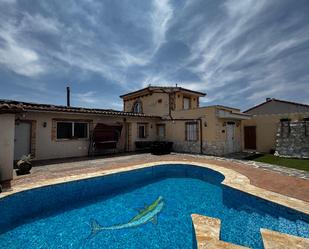 Piscina de Finca rústica en venda en La Pedraja de Portillo  amb Calefacció, Jardí privat i Terrassa