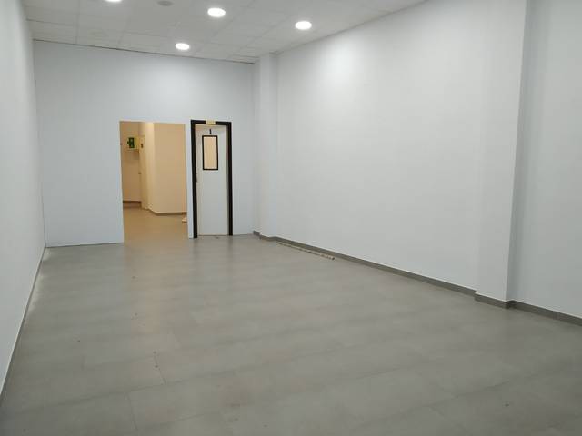 Local comercial en Alquiler en Calle Carme en Centre