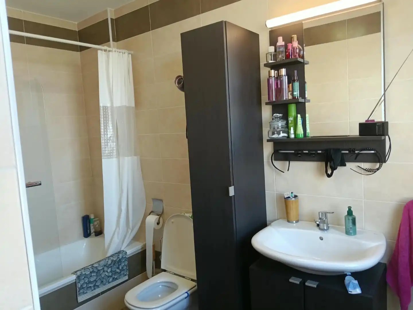 Bathroom of Houses for sale in Voto, Cantabria