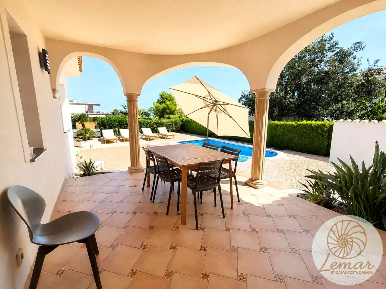 Maison avec piscine à vendre à Av. de les tres cales, imagen 3