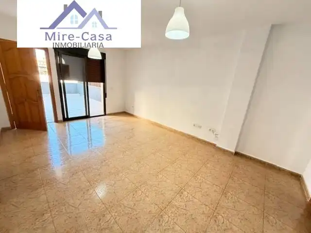 Vista exterior de Casa o chalet en venta en San Fulgencio con Terraza y Piscina comunitaria
