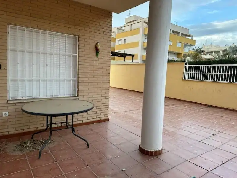 Planta baja en venta en Las Lomas - Las Yucas