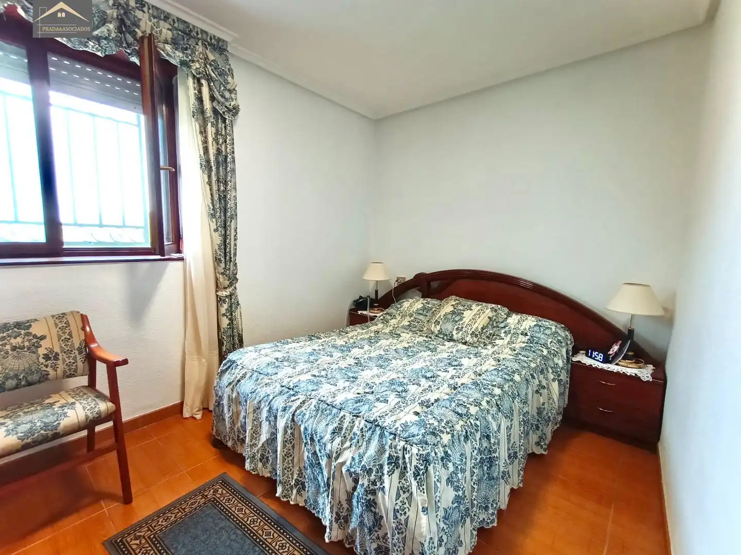 Dormitori de Casa o xalet en venda en Laredo amb Calefacció, Jardí privat i Terrassa