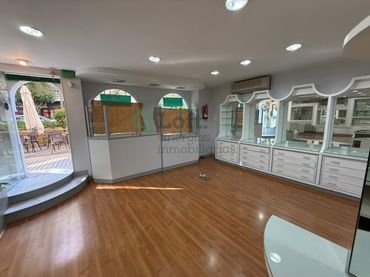 Local comercial en venda a Santa Marina