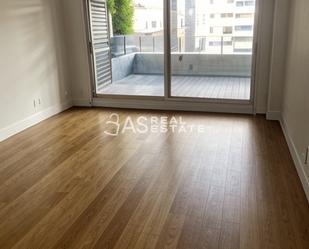 Exterior view of Flat for sale in  Madrid Capital  with Air Conditioner, Terrace and Swimming Pool