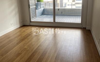 Exterior view of Flat for sale in  Madrid Capital  with Air Conditioner, Terrace and Swimming Pool