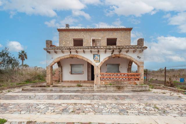Casa-chalet en Venta en Partida Revoleta en Oliva pueblo