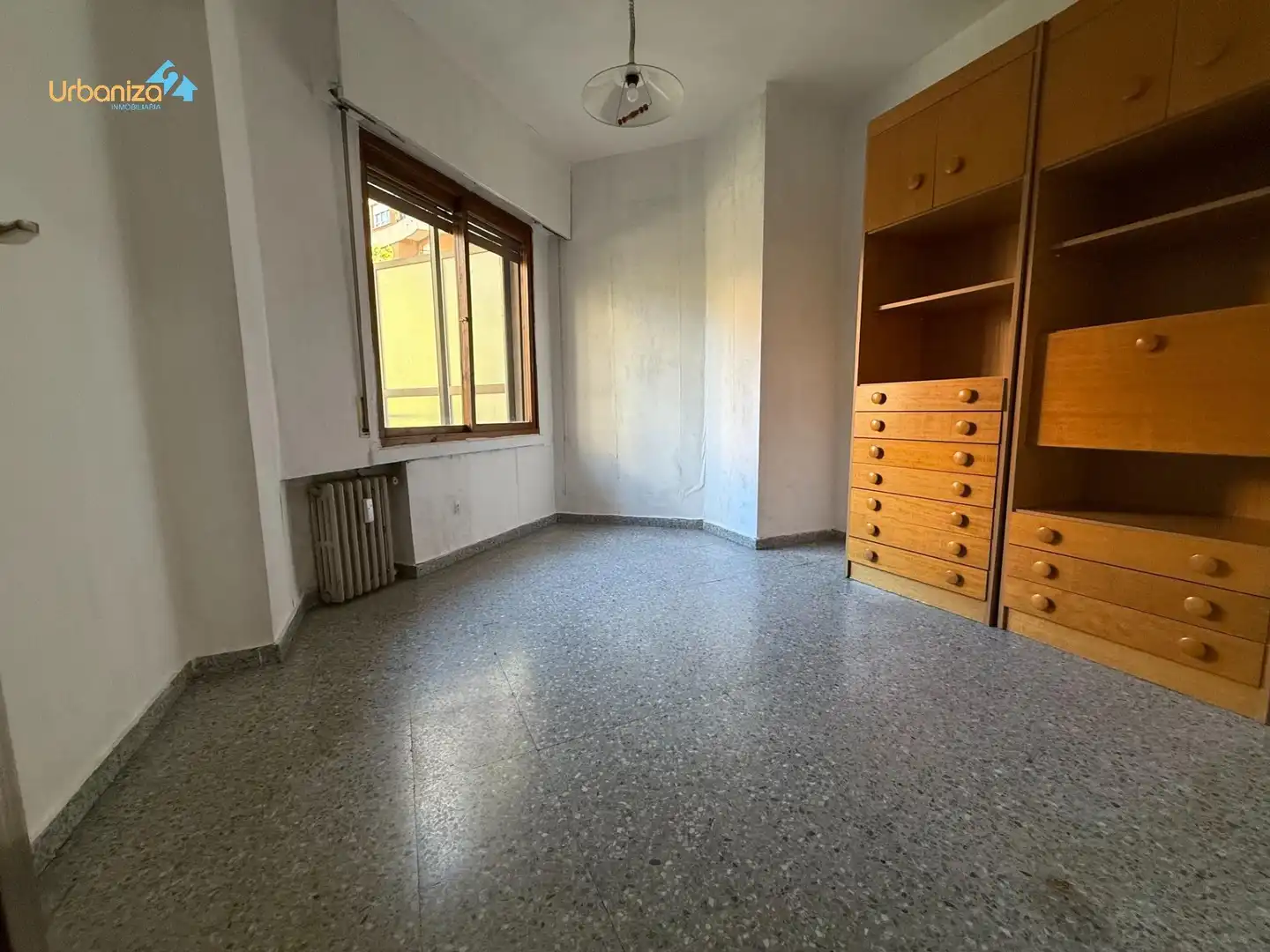 Habitación de Piso en venta en Badajoz con Aire acondicionado, Calefacción y Trastero