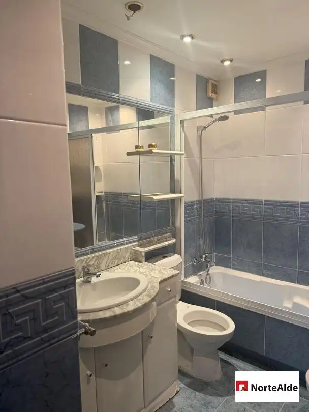 Bathroom of Duplexes for sale in Getxo   with Air Conditioner and Heating