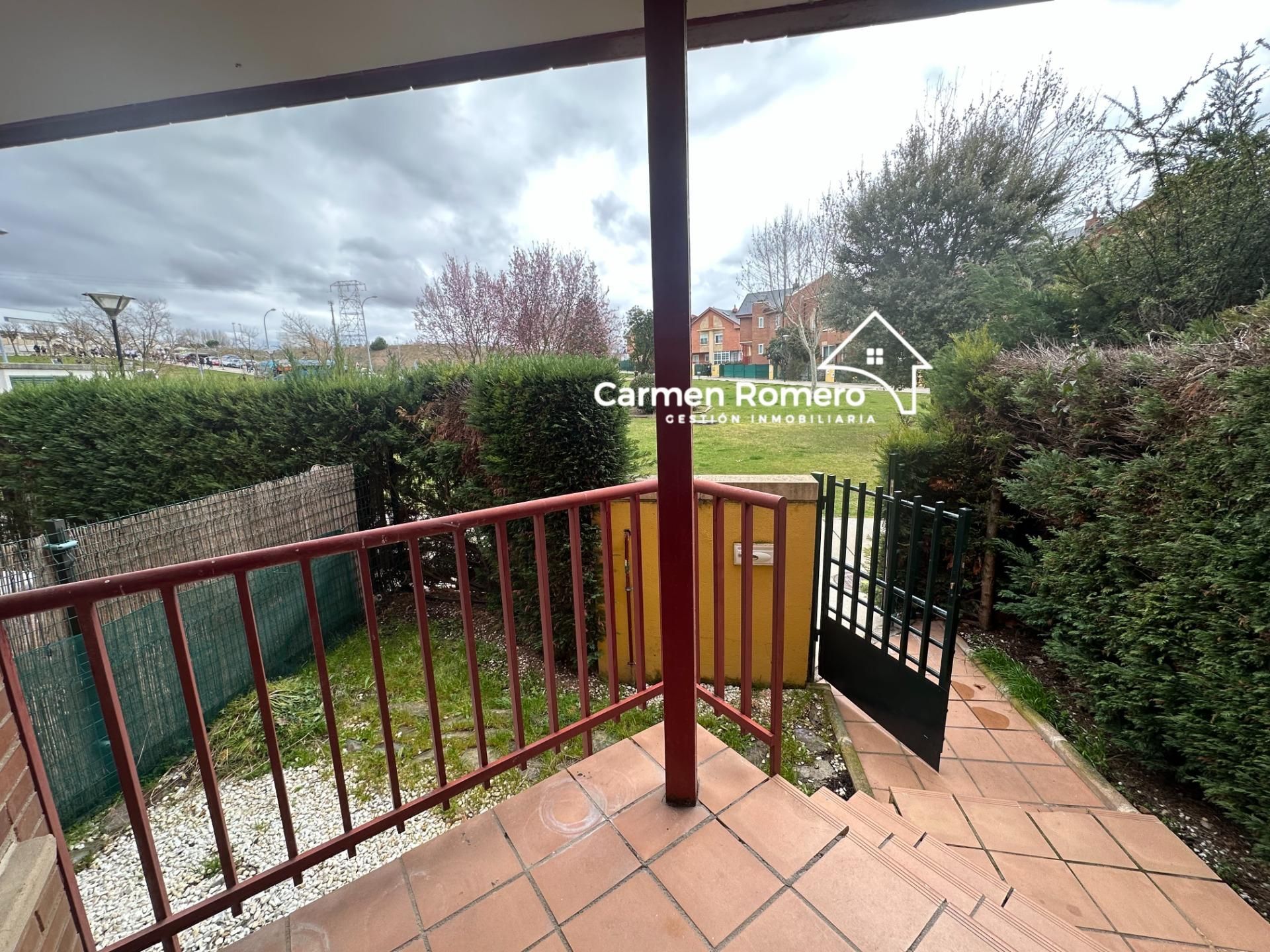 Single-family semi-detached to rent in Villamayor