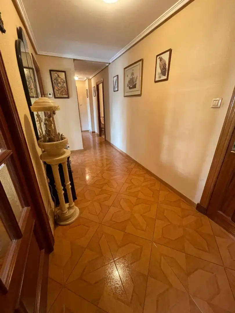 Flat for sale in Calahorra  with Air Conditioner, Heating and Furnished