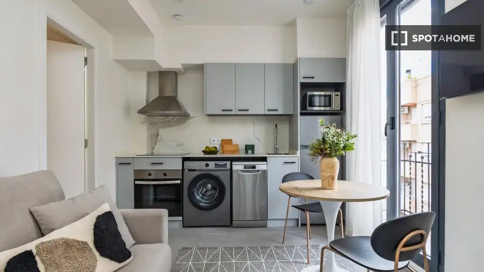 Cocina de Piso de alquiler en Valencia con Aire acondicionado, Calefacción y Amueblado