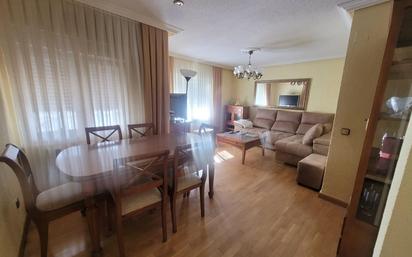 Living room of Flat for sale in Salamanca Capital  with Heating, Terrace and Storage room