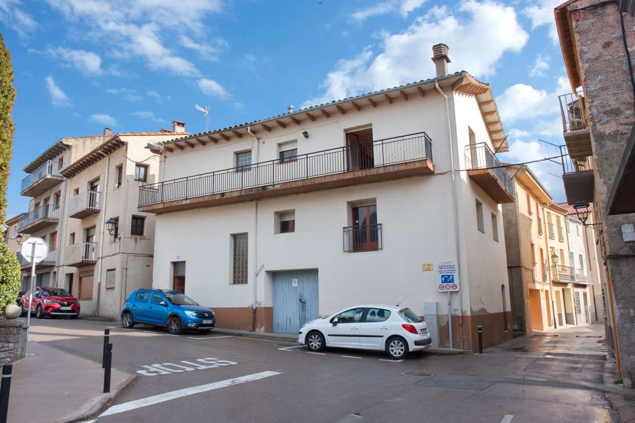 Exterior view of House or chalet for sale in Sant Pau de Segúries  with Balcony