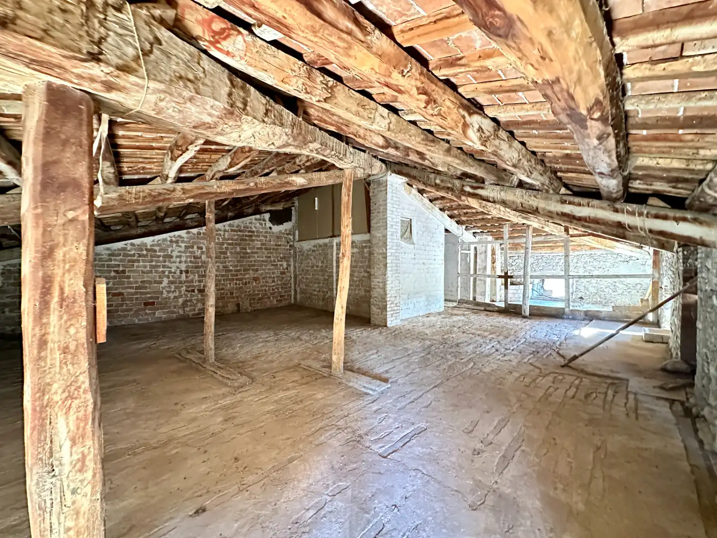Edificio en venta en Montesquiu