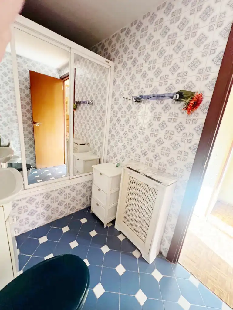Baño de Piso en venta en Madrid con Calefacción, Parquet y Terraza