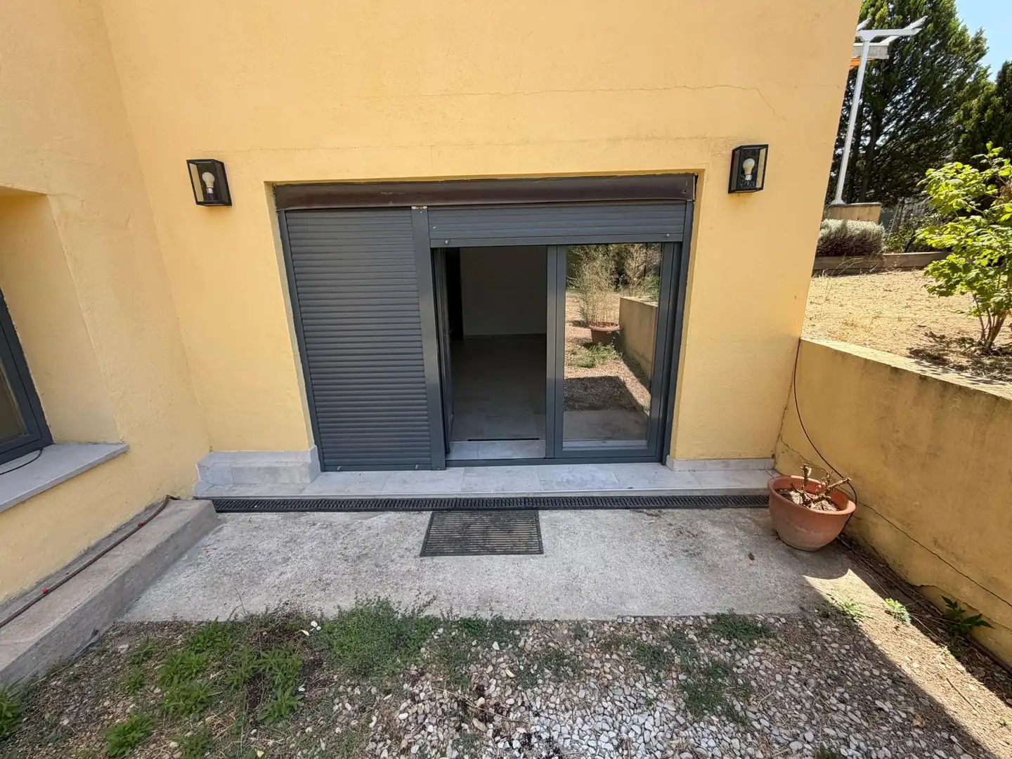 Vista exterior de Casa o chalet de alquiler en Torrelodones con Calefacción, Jardín privado y Parquet