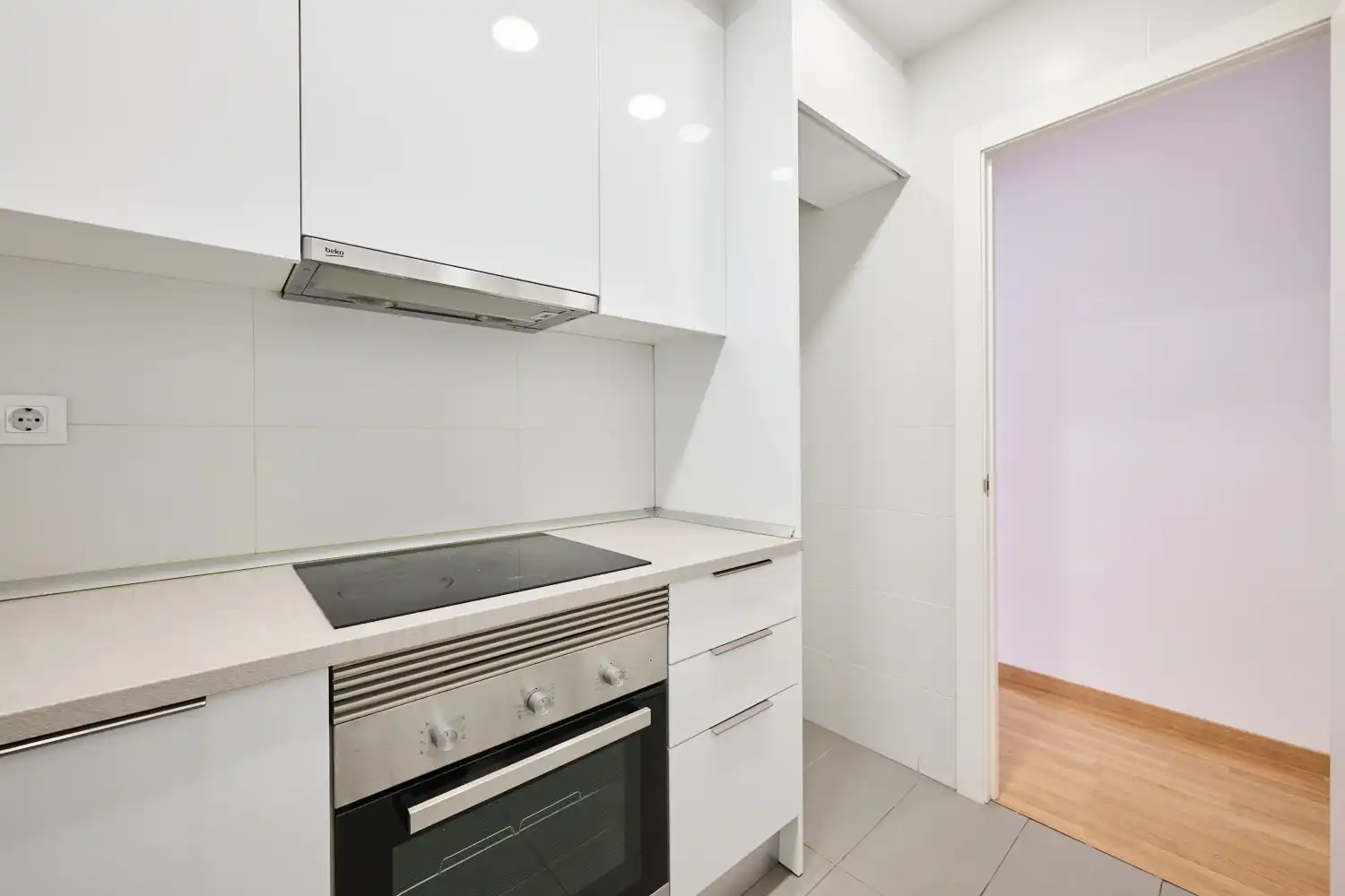 Cocina de Piso en venta en Barcelona con Aire acondicionado, Calefacción y Horno