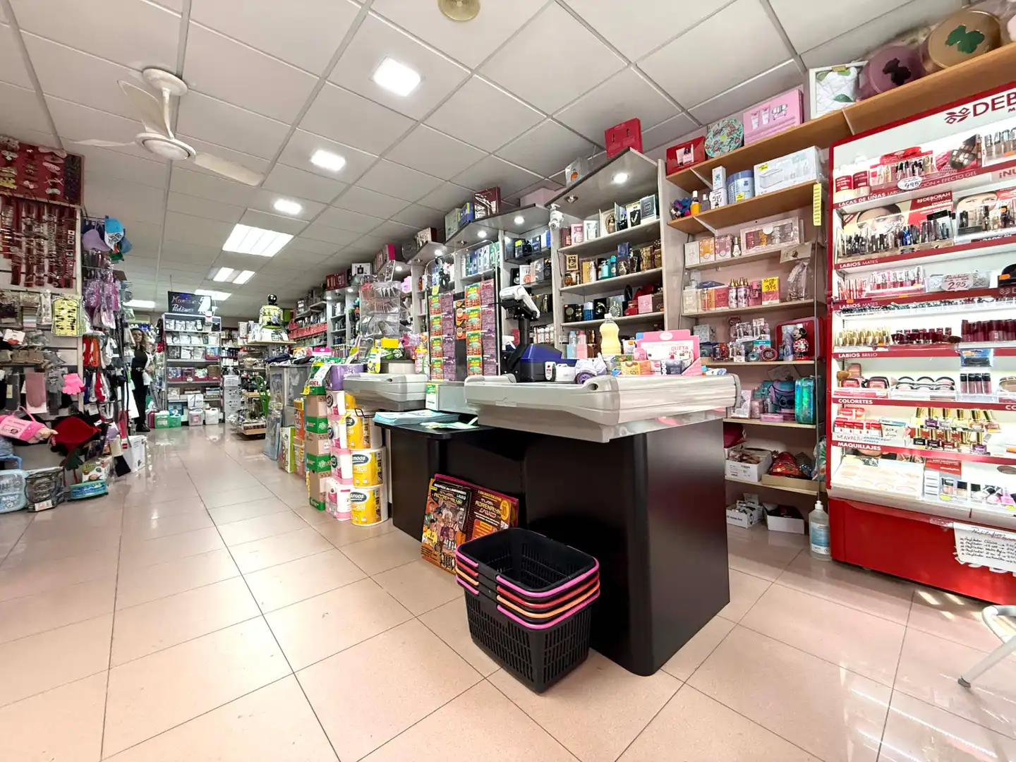 Local comercial en venda a Carrer Vint-i-u 54, imagen 5