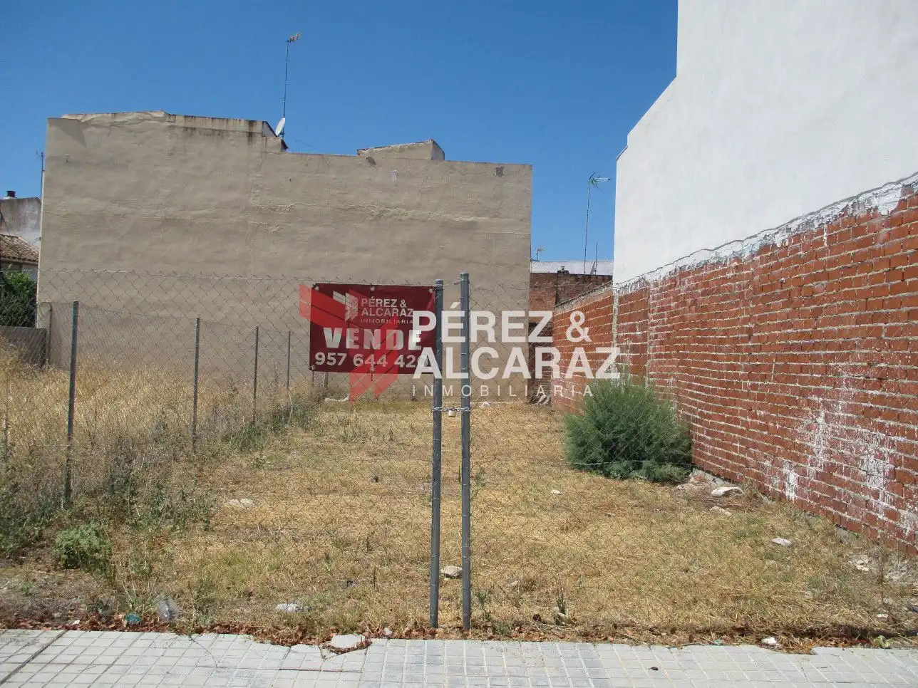 Wohnbaugrundstück zum Verkauf in Calle Honduras 32