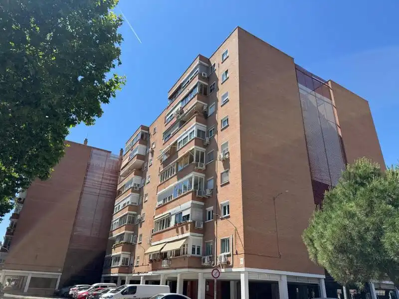 Exterior view of Flat for sale in Torrejón de Ardoz  with Heating, Terrace and Swimming Pool