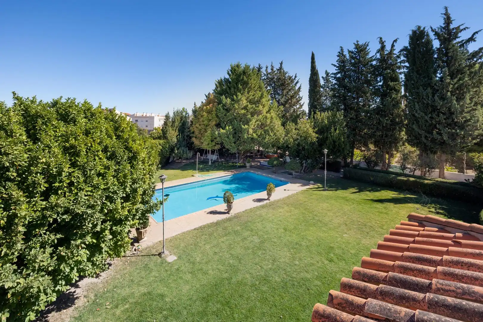 Jardí de Casa o xalet en venda en Baza amb Aire condicionat, Calefacció i Jardí privat