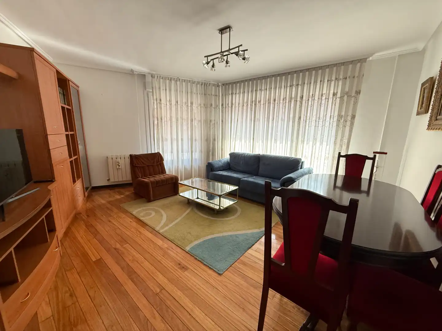 Sala d'estar de Pis en venda en Bilbao  amb Calefacció, Terrassa i Moblat
