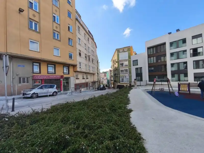 Locale commerciale in affitto a Numancia - San Fernando, imagen 6
