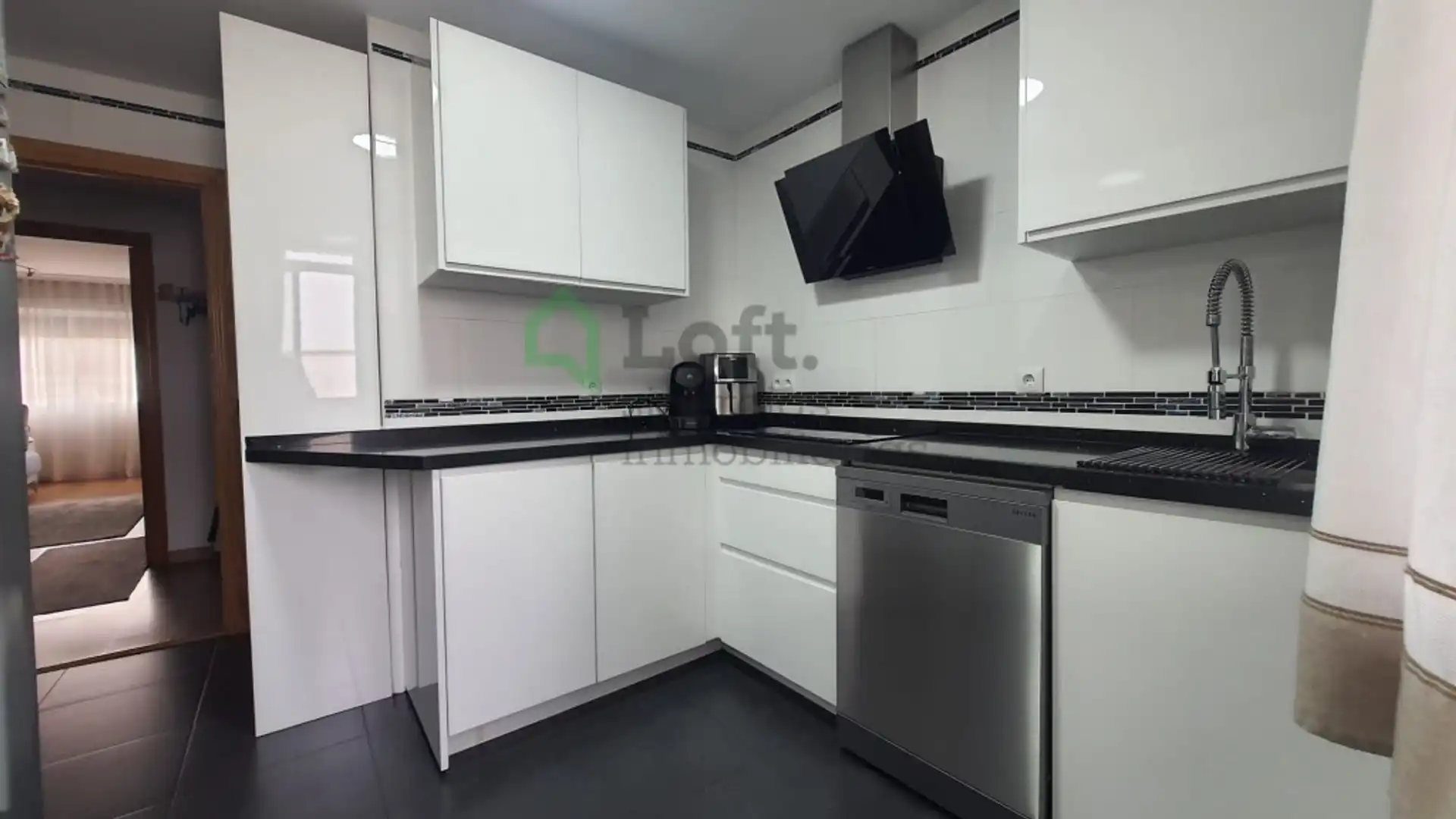 Kitchen of Flat for sale in Badajoz Capital  with Air Conditioner
