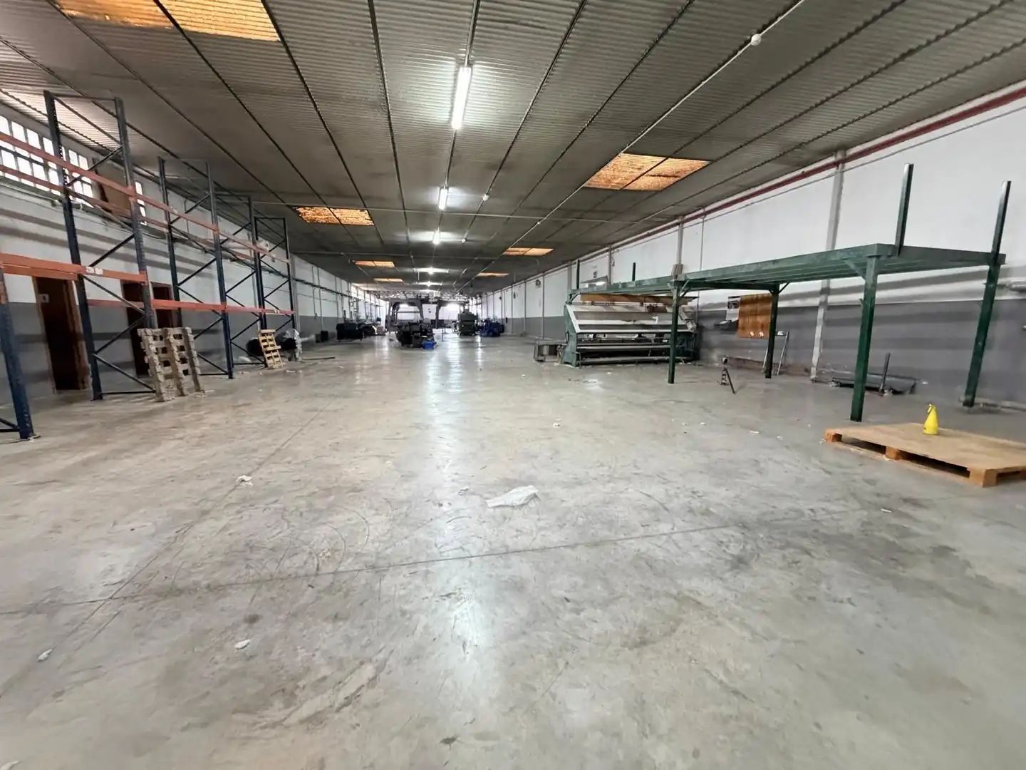 Nau industrial en venda en Fontanars dels Alforins