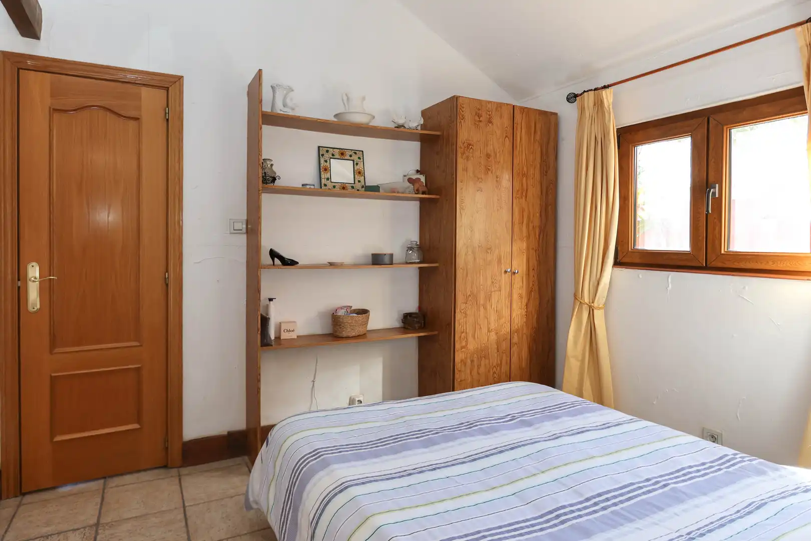 Houses for sale in Calle Luna, Monda