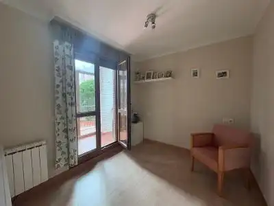 Schlafzimmer von Wohnung zum Verkauf in Gozón mit Heizung, Privatgarten und Terrasse