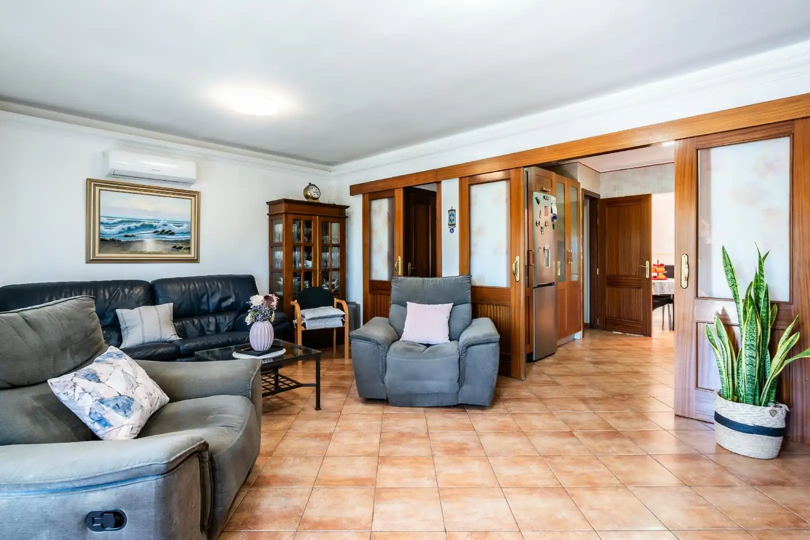 Sala d'estar de Casa adosada en venda en Adeje amb Terrassa i Balcó