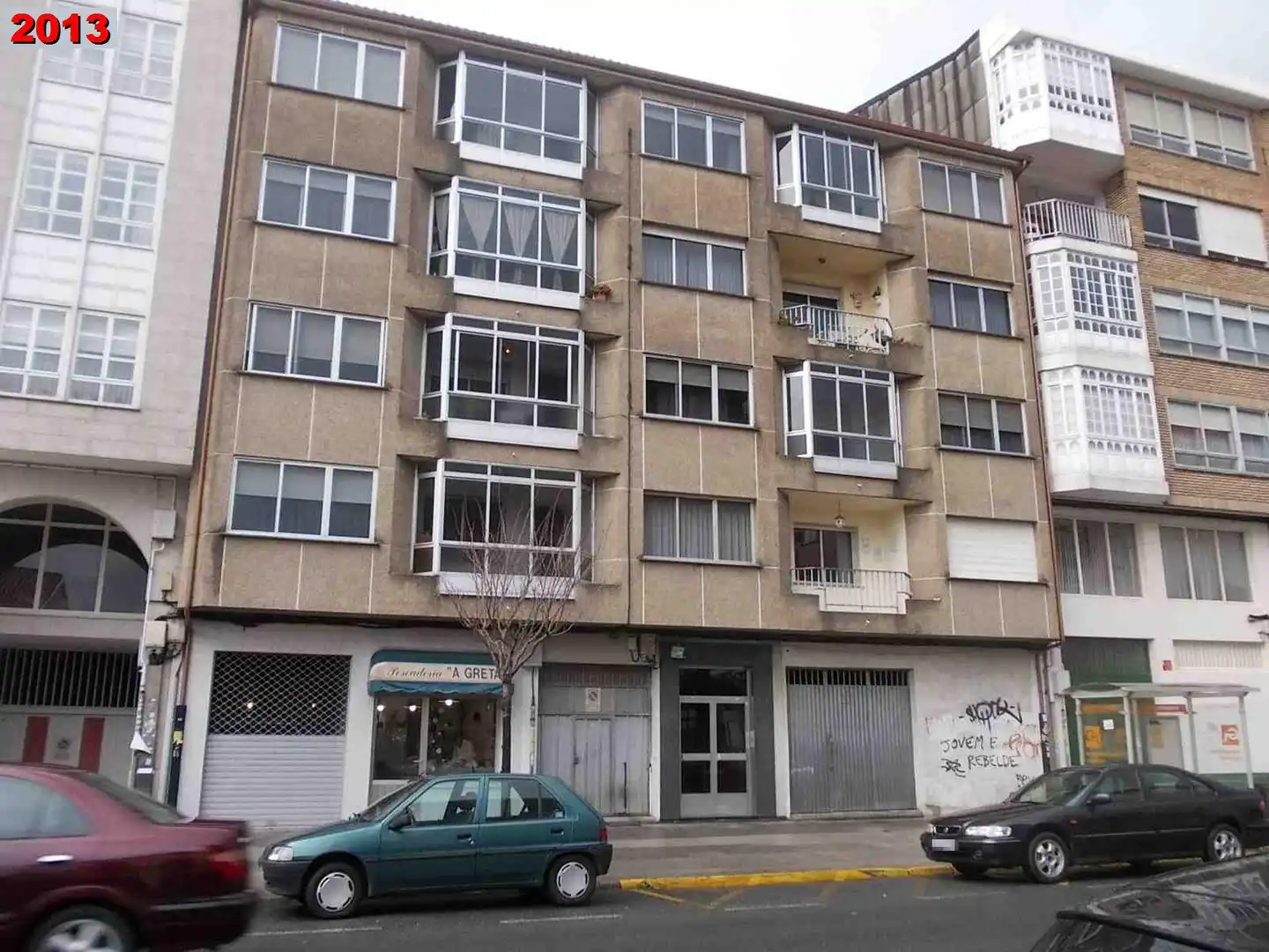 Flat for sale in Avenida de Naturales nº 13
